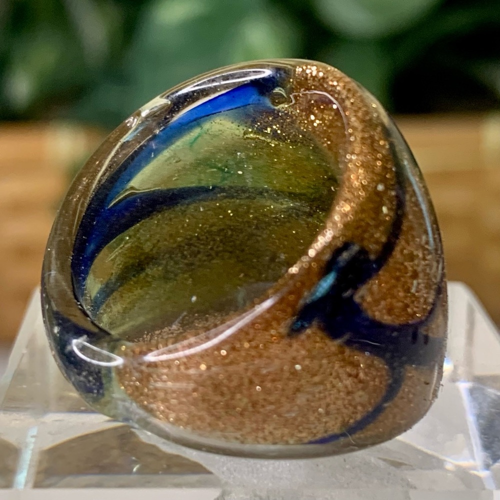 Murano Style Solid Glass Hand Blown Cobalt Blue Gold Foil Artisan Ring 7.5 VTG - Picture 5 of 11